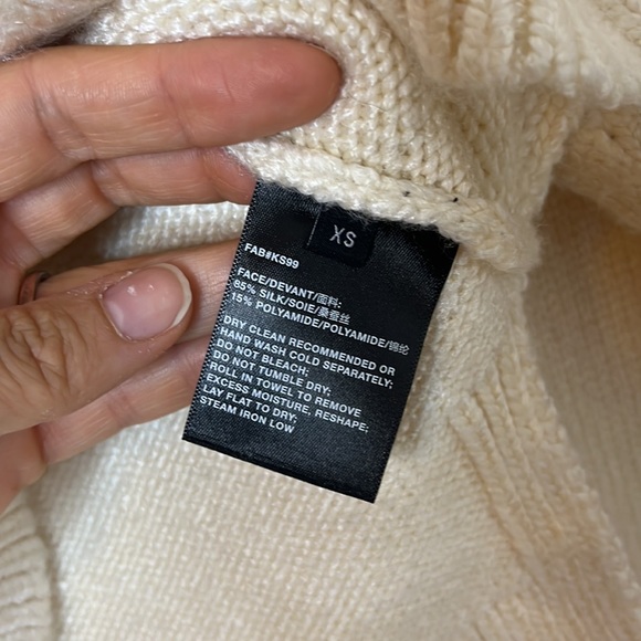 NWT $1,298 Lafayette 148 SILK YARN VOLUMINOUS SLEEVE V-NECK SWEATER Xs oversized - Picture 15 of 16